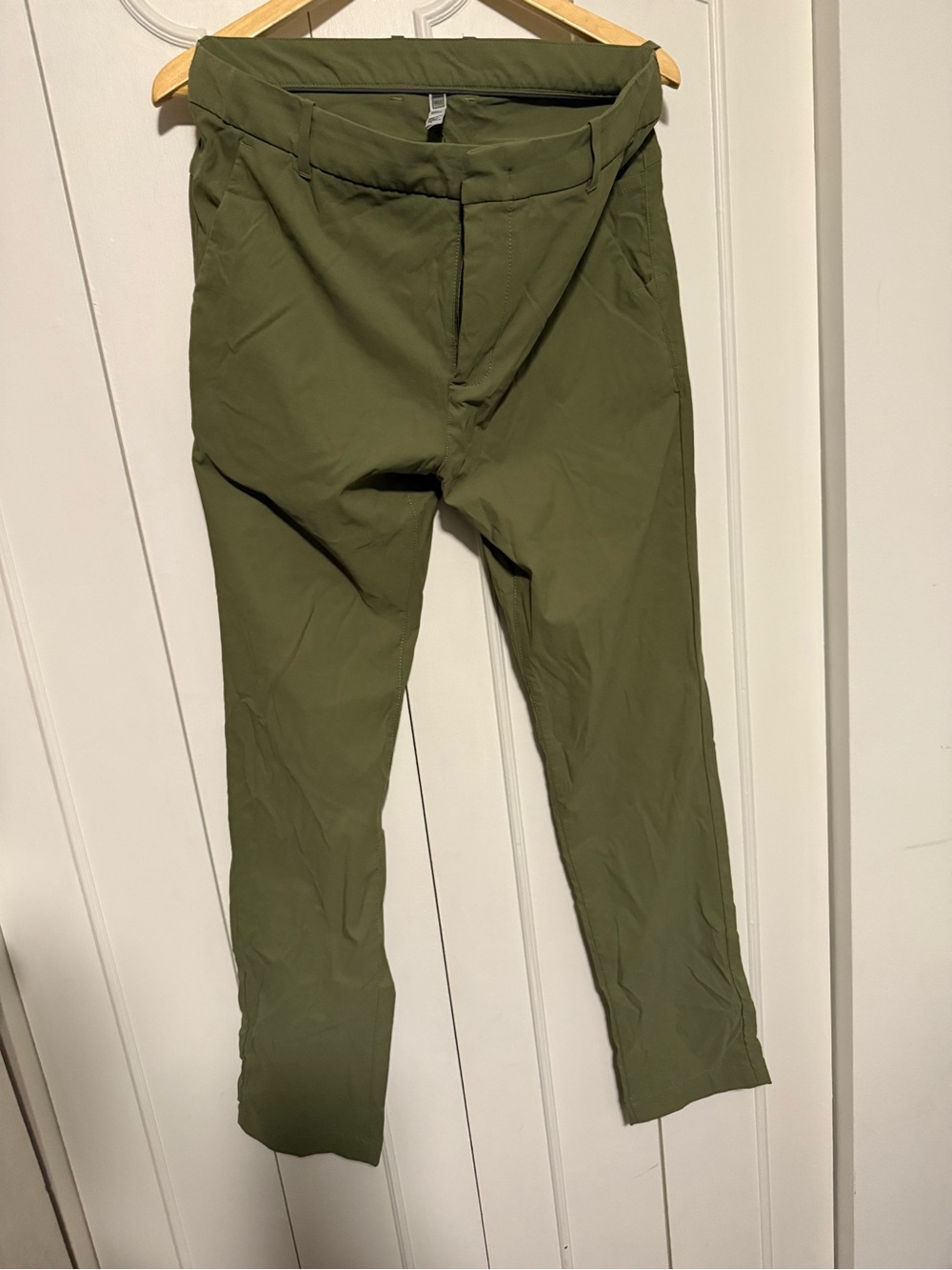 MEC Men's Olive Chinos hiking similar to lululemon ABC pant